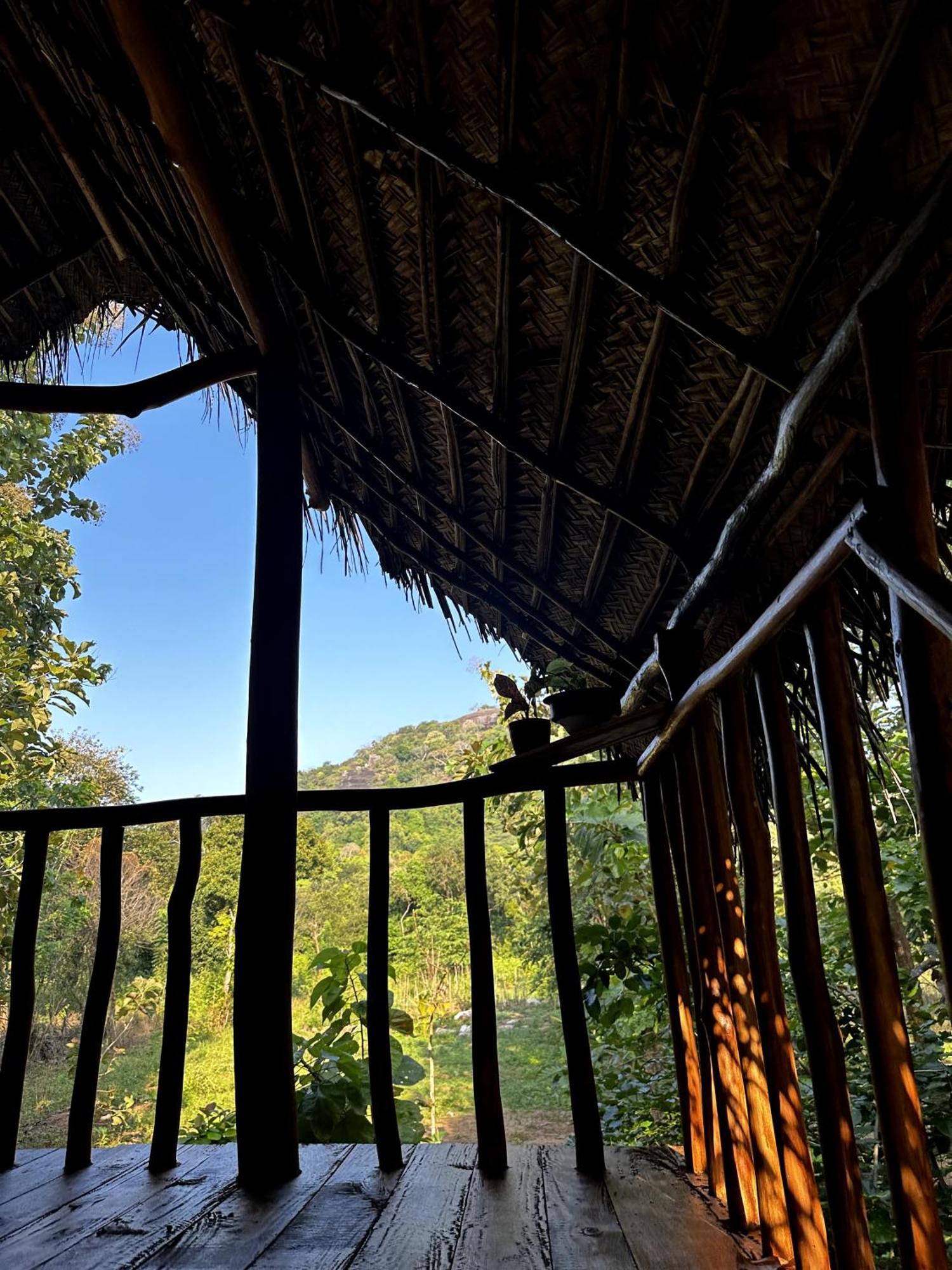 Pidurangala View Treehouse Apartment Sigiriya Ngoại thất bức ảnh